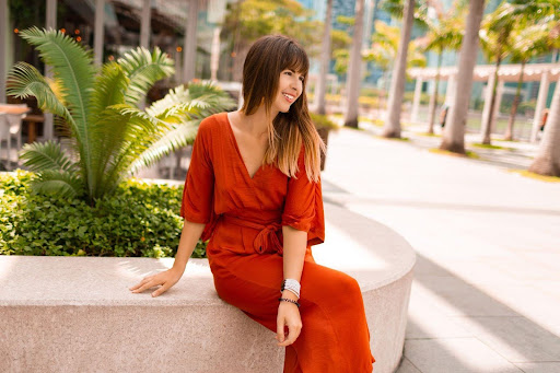 Chic Day Party Look: Midi Dresses Paired with Stylish Felt Hat Blanks